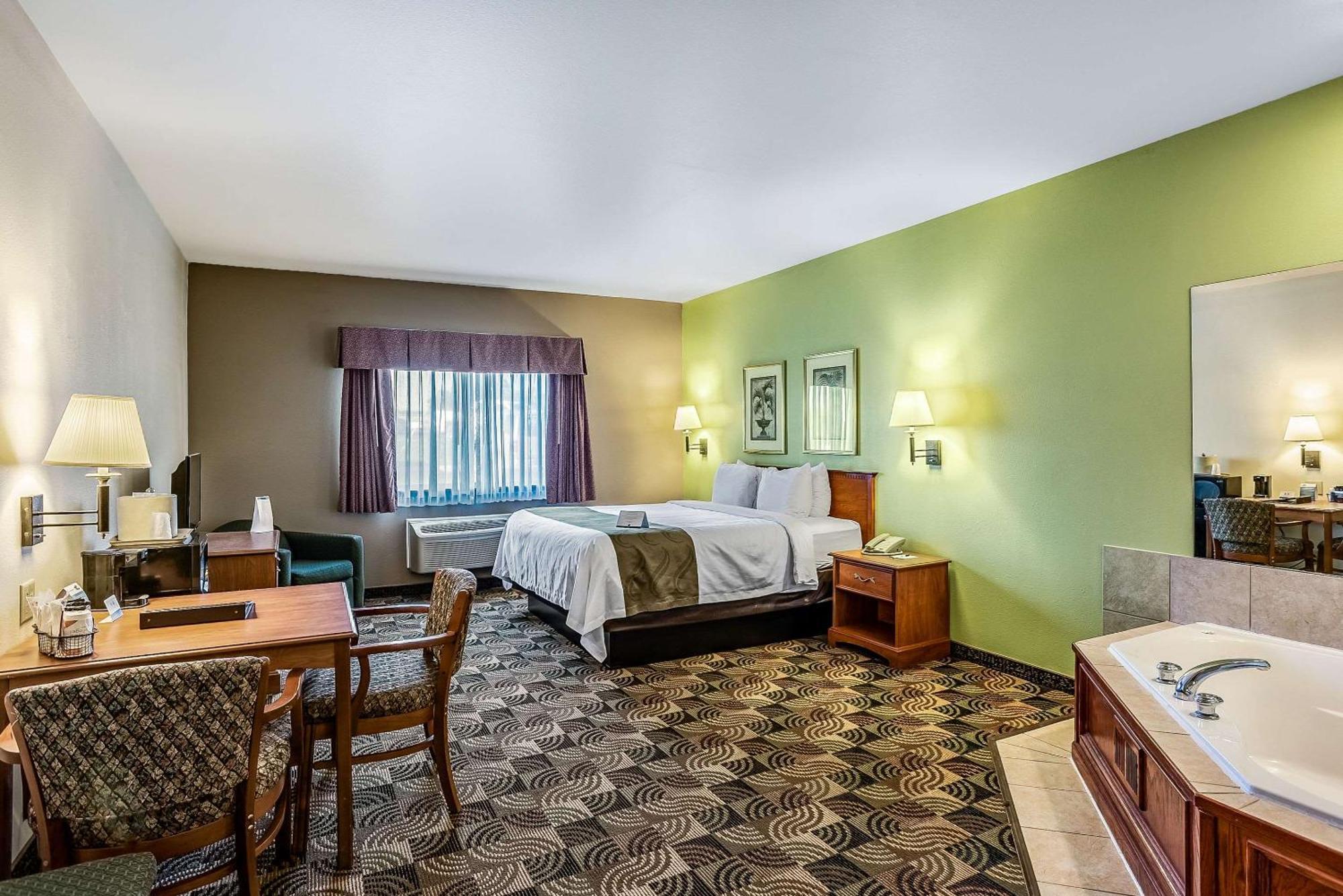 Quality Inn & Suites Hannibal Zewnętrze zdjęcie