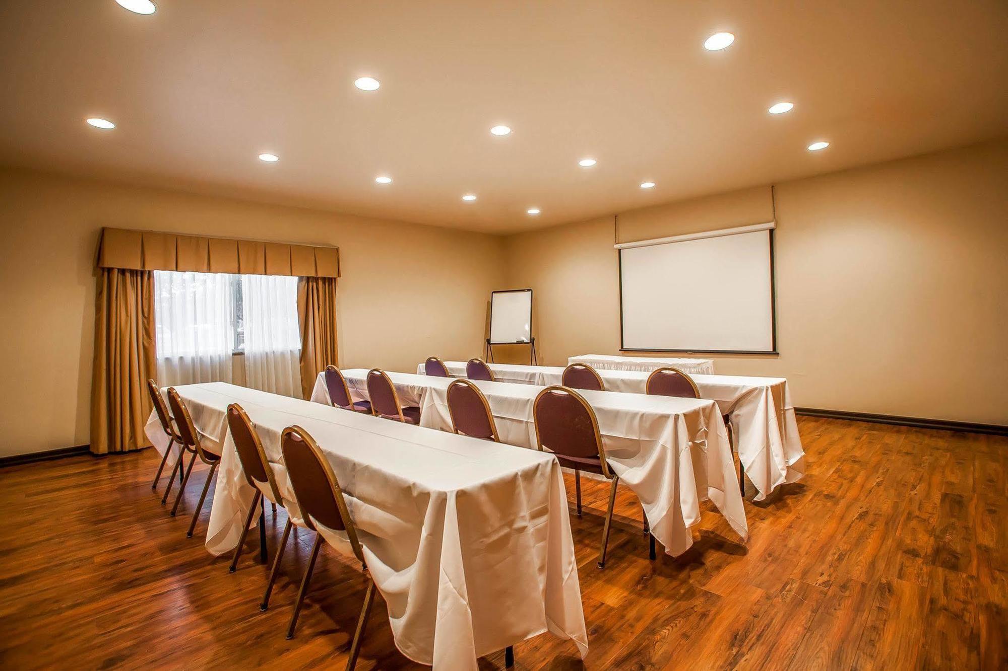 Quality Inn & Suites Hannibal Zewnętrze zdjęcie